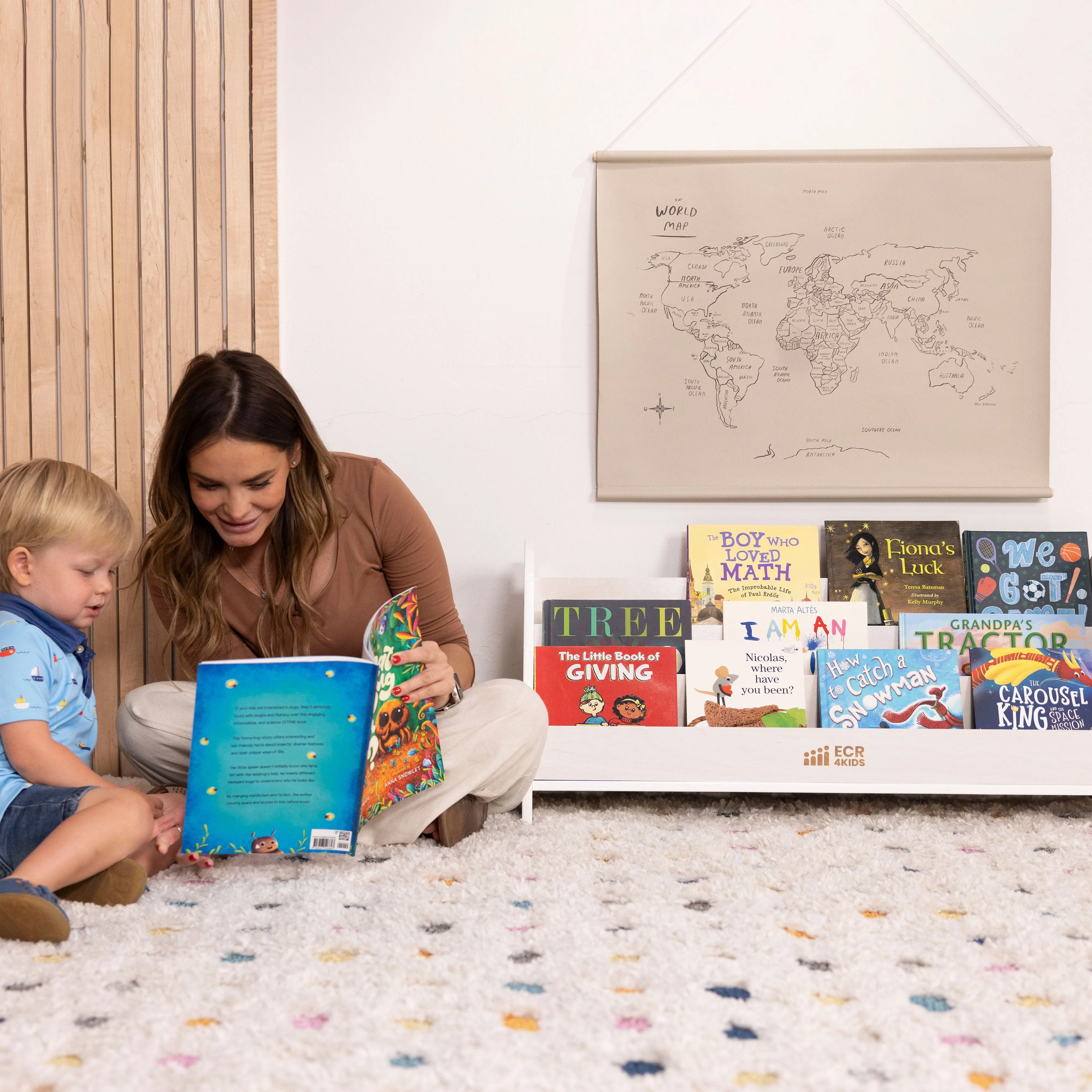 3-Shelf Floor Book Display with Handles, Beginner Bookshelf